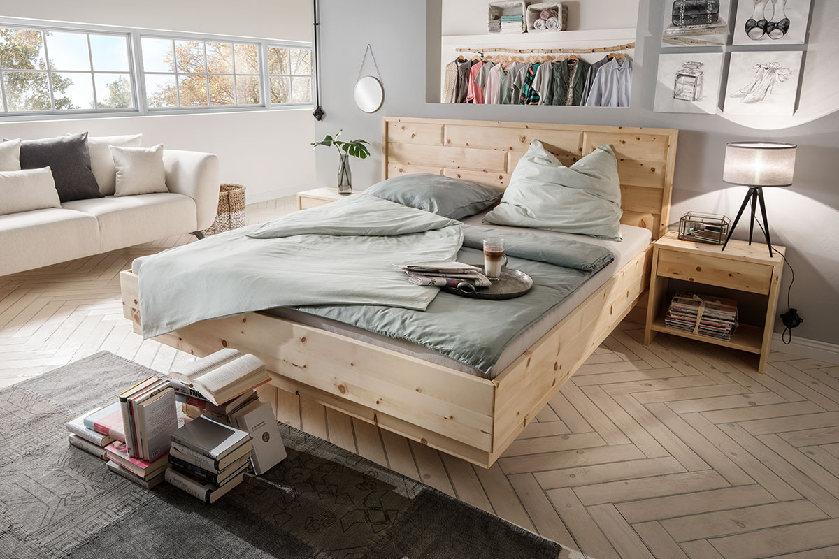 Ein Bett aus Zirbenholz bringt Erholung und Entspannung im Schlaf.